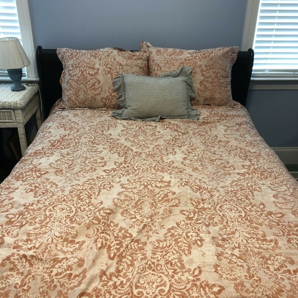 Biltmore Bedding Comforter Set Shams Pillow Bedskirt Queen